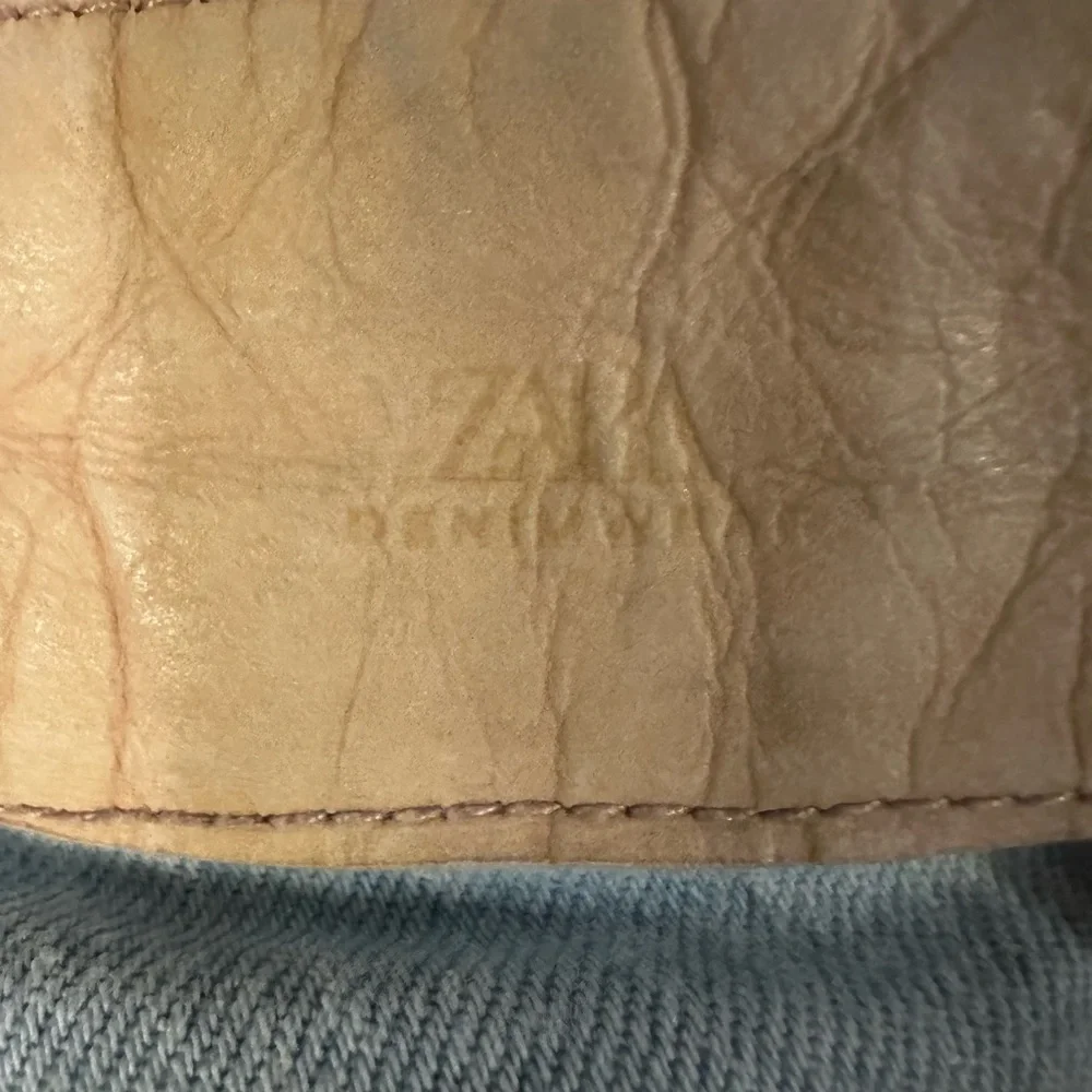 ZARA FLARED RIPPED SLIM FIT high rise JEANS LIGHT-BLUE sz 4 - Picture 10 of 12